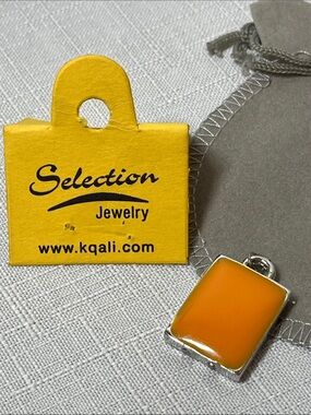 Selection Jewelry Orange Rectangular Pendant
Kqali.com